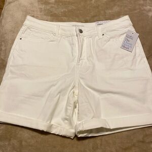 Croft & Barrow mid rise shorts